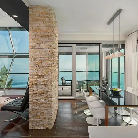 Apartment Arentz - Front Sea Opatija