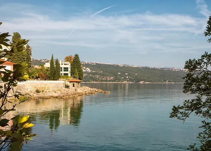 Daire Arentz - Front Sea Opatija