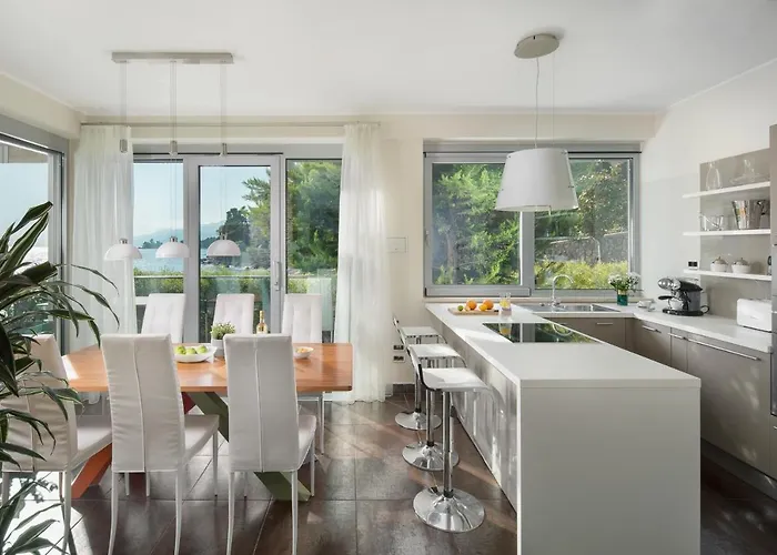 Arentz - Front Sea * Opatija